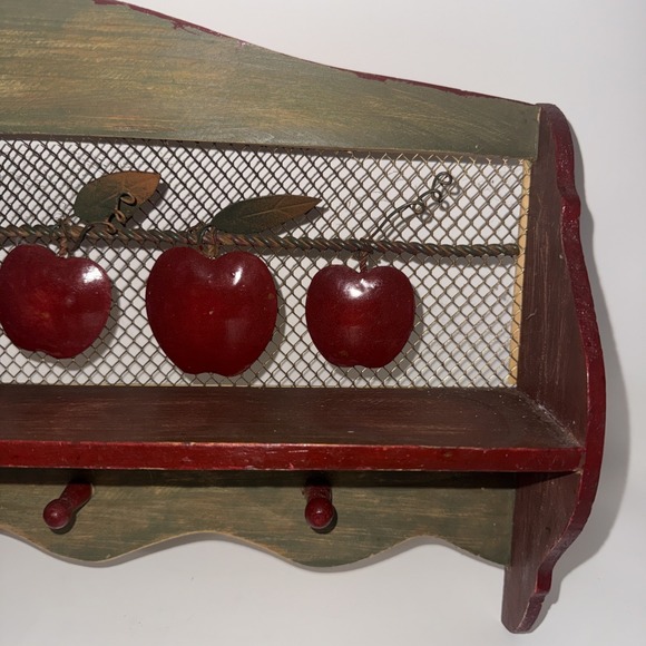 Vintage Ganz Distressed Wood Red Metal Apple Shelf w 3 Hanging Pegs Wire Mesh - Picture 5 of 14